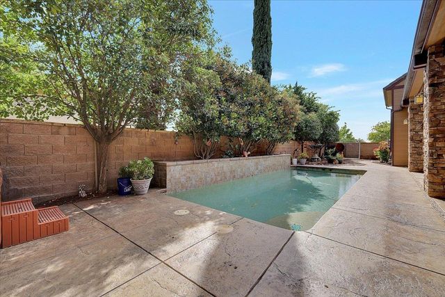 1990 Cobblestone Ct, Yuba City, CA 95993