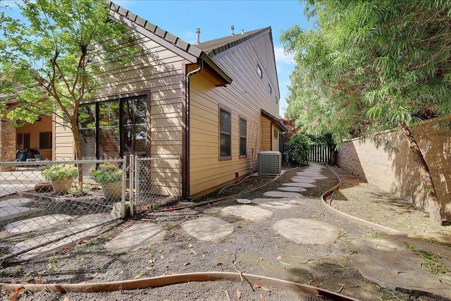 1990 Cobblestone Ct, Yuba City, CA 95993