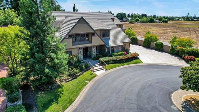 1990 Cobblestone Ct, Yuba City, CA 95993