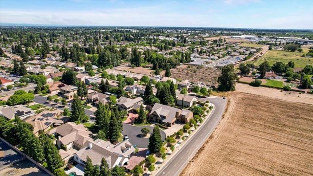 1990 Cobblestone Ct, Yuba City, CA 95993