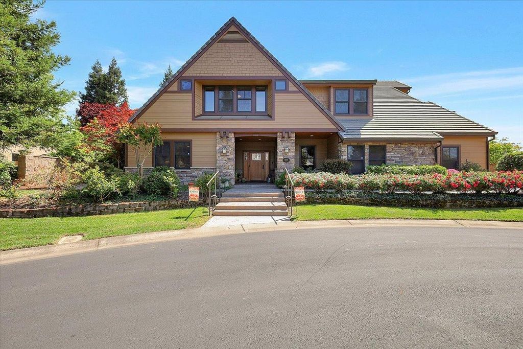 1990 Cobblestone Ct, Yuba City, CA 95993