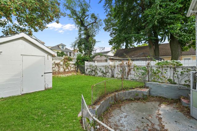 338 Thieriot Avenue, Bronx, NY 10473