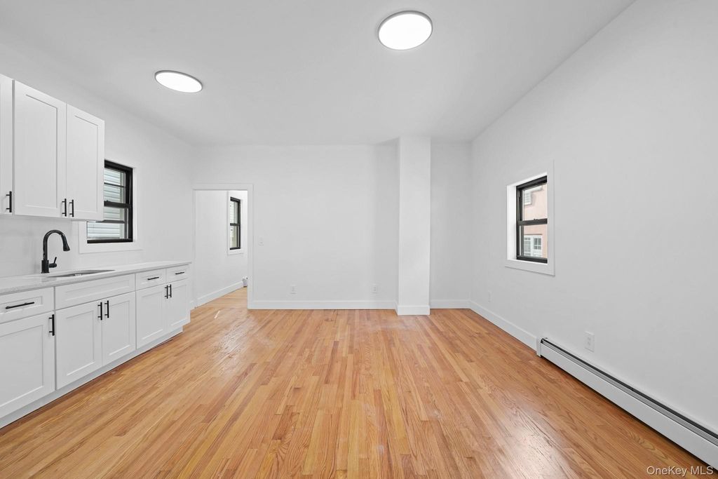 338 Thieriot Avenue, Bronx, NY 10473 — photo 2