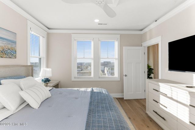 1826 N New River Drive, Surf City, NC 28445