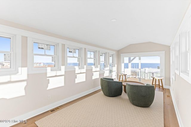 1826 N New River Drive, Surf City, NC 28445