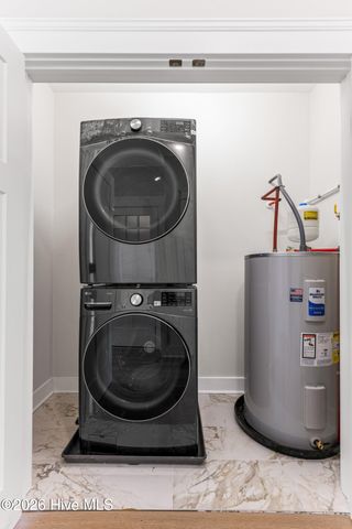 1826 N New River Drive, Surf City, NC 28445