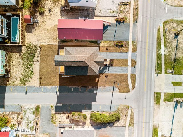 1826 N New River Drive, Surf City, NC 28445