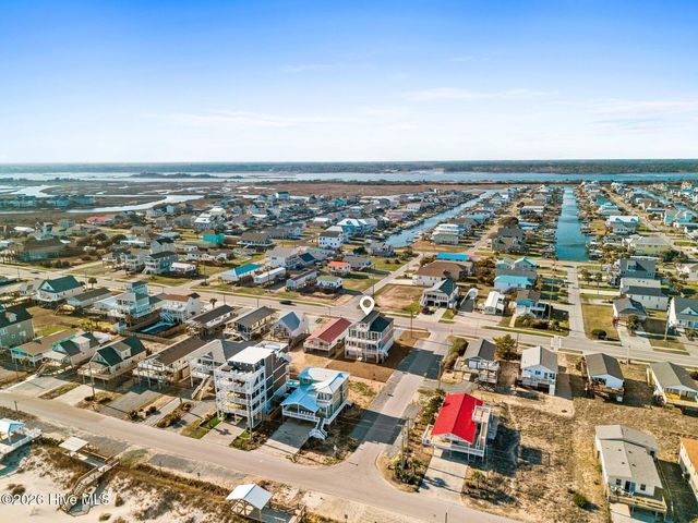 1826 N New River Drive, Surf City, NC 28445