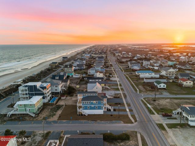 1826 N New River Drive, Surf City, NC 28445