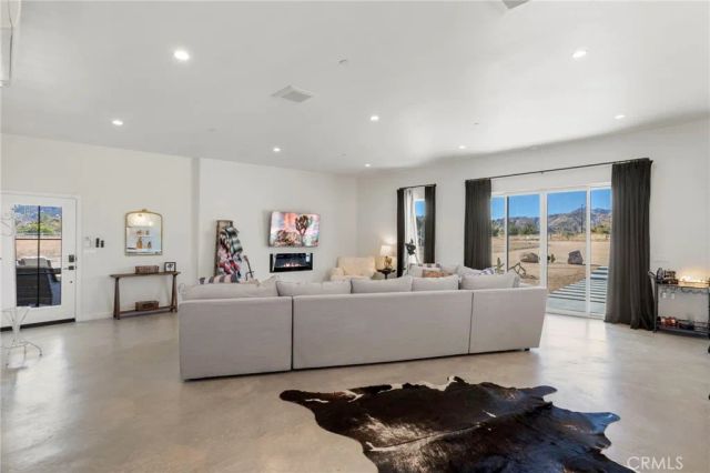 5145 Tom Mix, Pioneertown, CA 92268