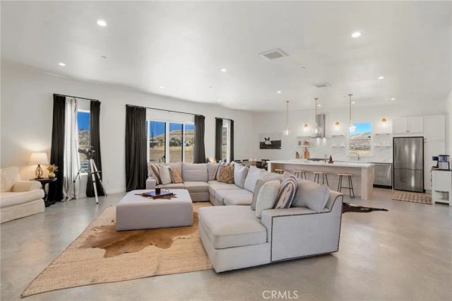 5145 Tom Mix, Pioneertown, CA 92268