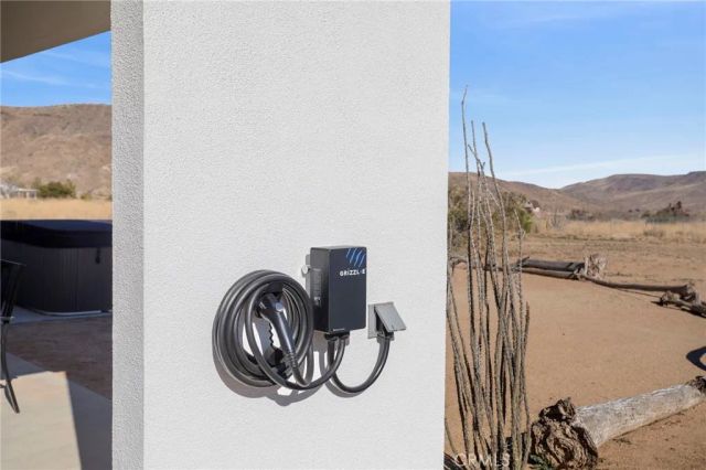 5145 Tom Mix, Pioneertown, CA 92268