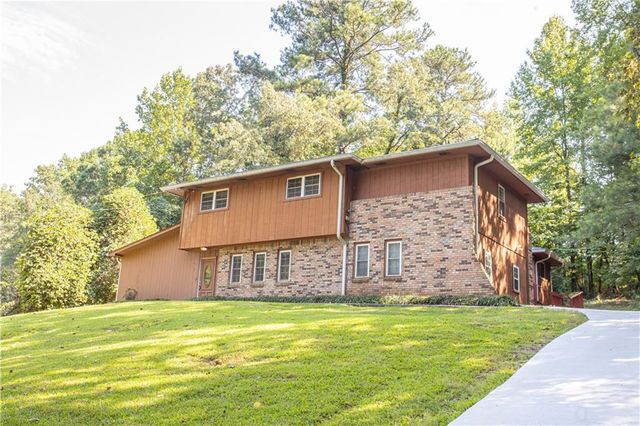 1140 Carlo SW Terrace, Atlanta, GA 30331