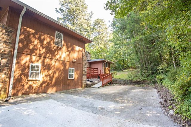 1140 Carlo SW Terrace, Atlanta, GA 30331