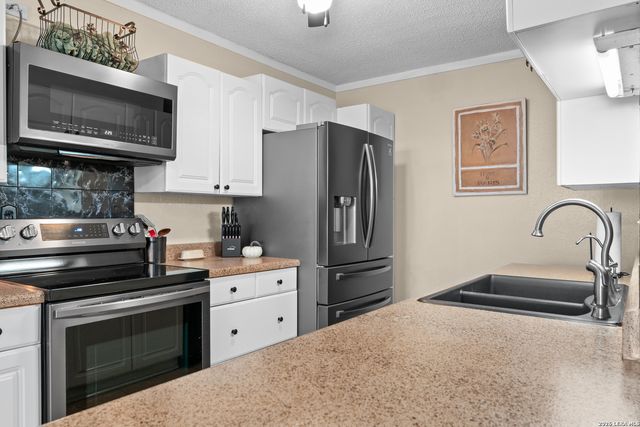 1059 FILLMORE DR, San Antonio, TX 78245