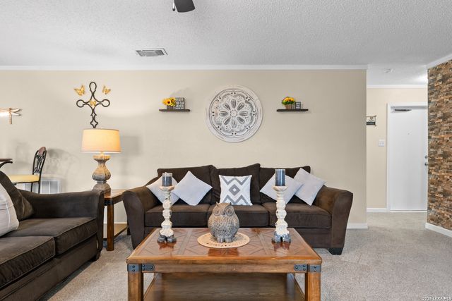 1059 FILLMORE DR, San Antonio, TX 78245