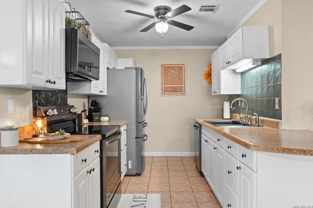 1059 FILLMORE DR, San Antonio, TX 78245