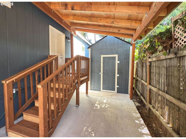 11316 Ne 28TH St 4, Vancouver, WA 98682