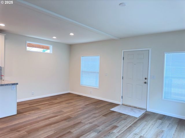 11316 Ne 28TH St 4, Vancouver, WA 98682