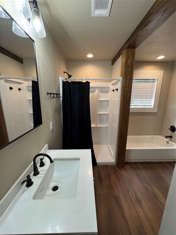 231 W Daugherty Avenue, Shreveport, LA 71107