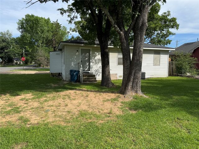 231 W Daugherty Avenue, Shreveport, LA 71107