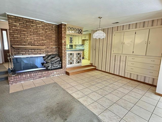 1005 S WEBSTER AVENUE, Omro, WI 54963