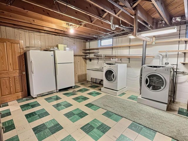 1005 S WEBSTER AVENUE, Omro, WI 54963