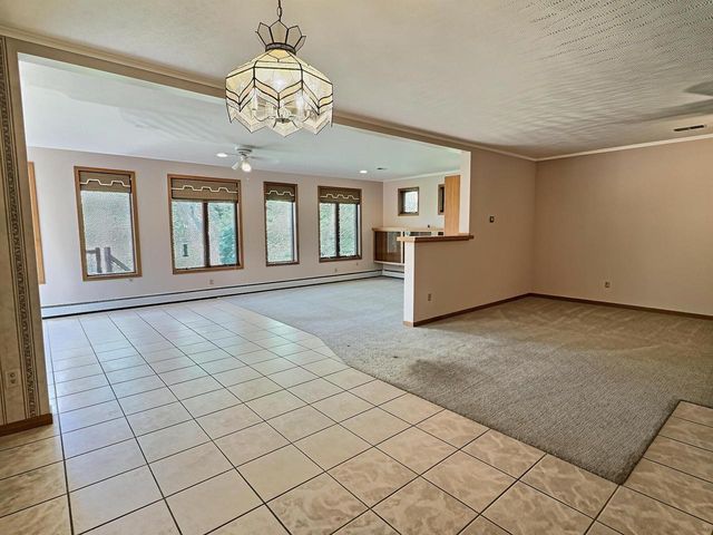1005 S WEBSTER AVENUE, Omro, WI 54963