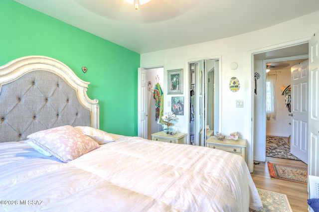 448 N Silverbell Road, Tucson, AZ 85745