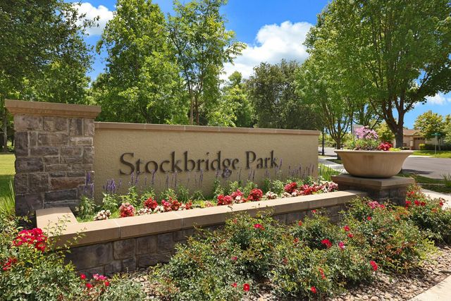 2415 Plumcreek Ln, Manteca, CA 95336