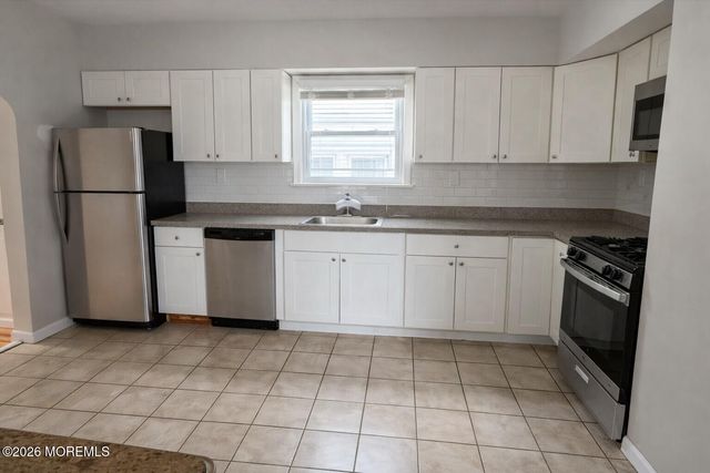 8 Wilcox Avenue, South River, NJ 08882