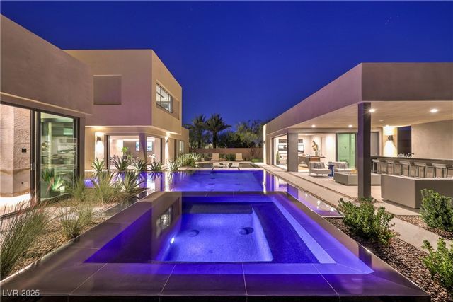 7070 Nomi Court, Las Vegas, NV 89120