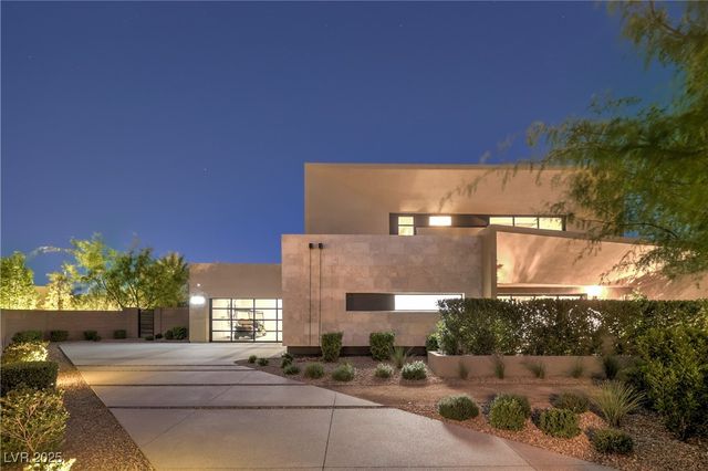 7070 Nomi Court, Las Vegas, NV 89120