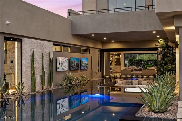 7070 Nomi Court, Las Vegas, NV 89120