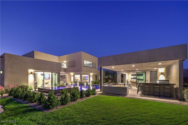 7070 Nomi Court, Las Vegas, NV 89120