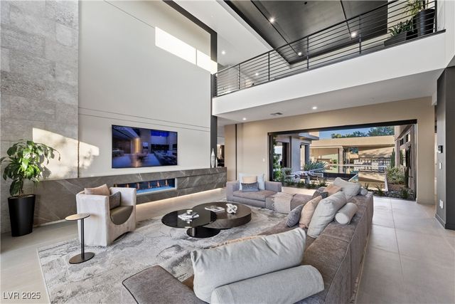 7070 Nomi Court, Las Vegas, NV 89120