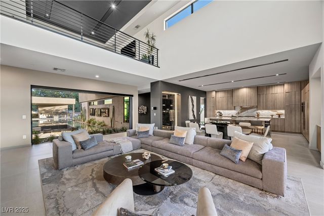 7070 Nomi Court, Las Vegas, NV 89120