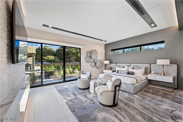 7070 Nomi Court, Las Vegas, NV 89120