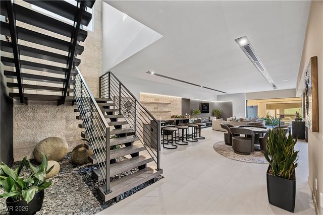 7070 Nomi Court, Las Vegas, NV 89120