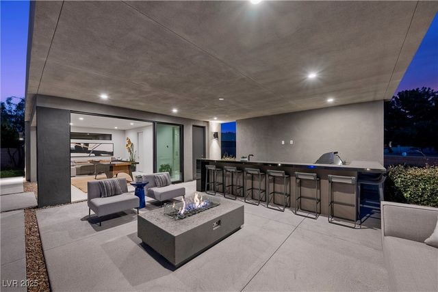 7070 Nomi Court, Las Vegas, NV 89120