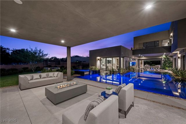 7070 Nomi Court, Las Vegas, NV 89120