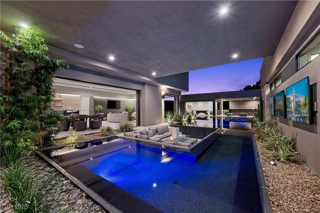 7070 Nomi Court, Las Vegas, NV 89120