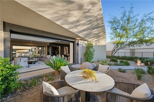 7070 Nomi Court, Las Vegas, NV 89120