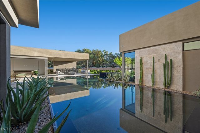 7070 Nomi Court, Las Vegas, NV 89120