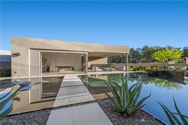 7070 Nomi Court, Las Vegas, NV 89120