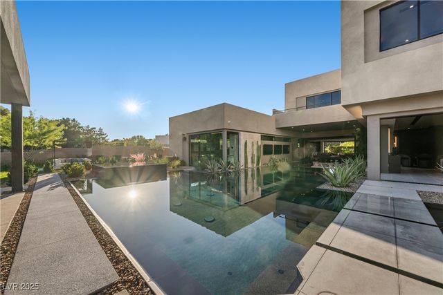 7070 Nomi Court, Las Vegas, NV 89120