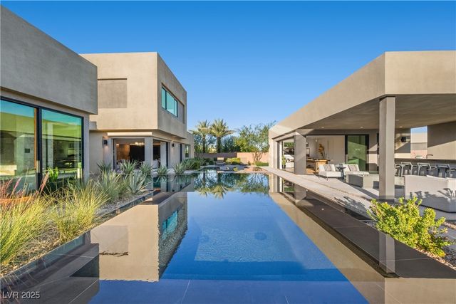 7070 Nomi Court, Las Vegas, NV 89120