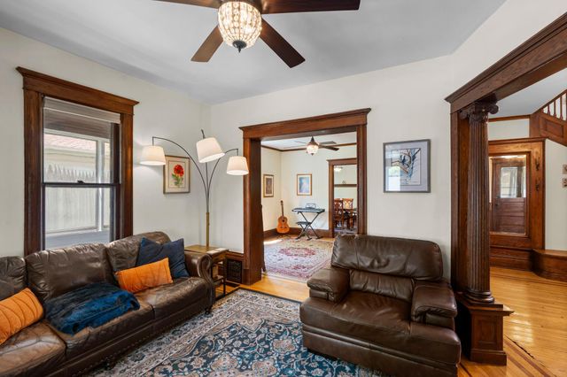 1507 Girard Avenue N, Minneapolis, MN 55411