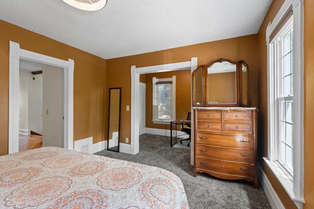 1507 Girard Avenue N, Minneapolis, MN 55411