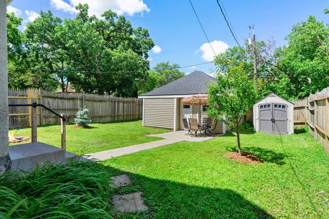 1507 Girard Avenue N, Minneapolis, MN 55411